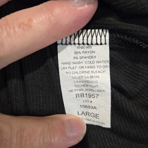 Elan Solid Black Ribbed Knit Goth Fairygoth Top Tiered Bell Sleeves Size L - Picture 8 of 11